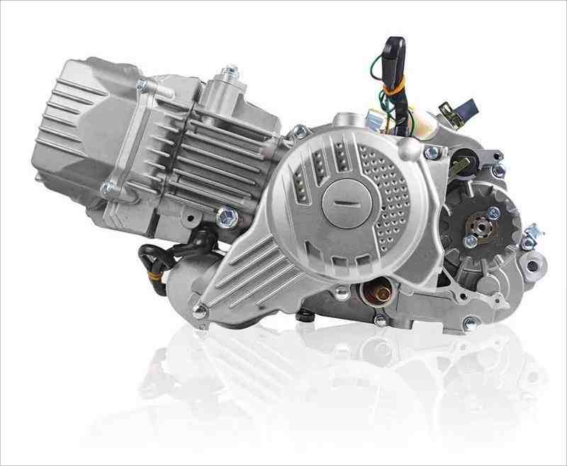 Four-stroke motorcycle engine