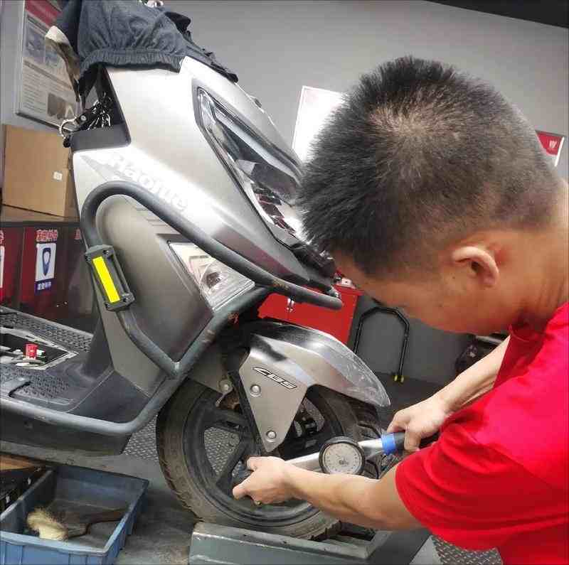 Maintain the Motorcycle to Reduce Hidden Energy Loss