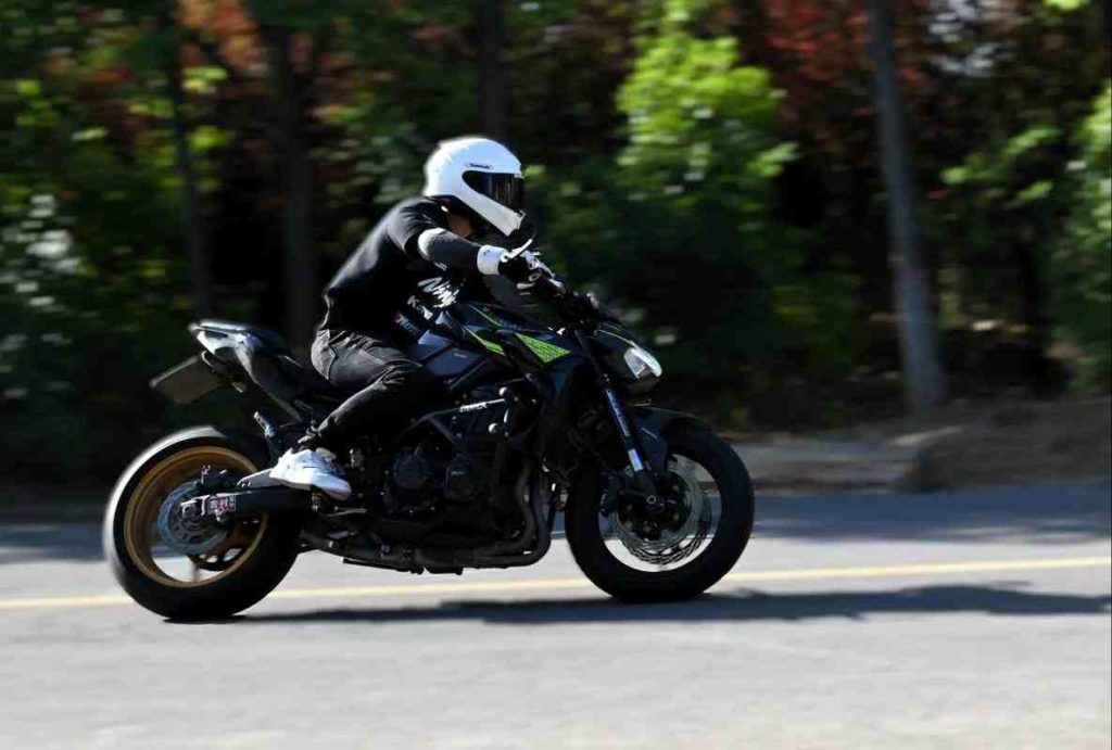 Reduce Motorcycle Fuel Consumption (Practical Tips)