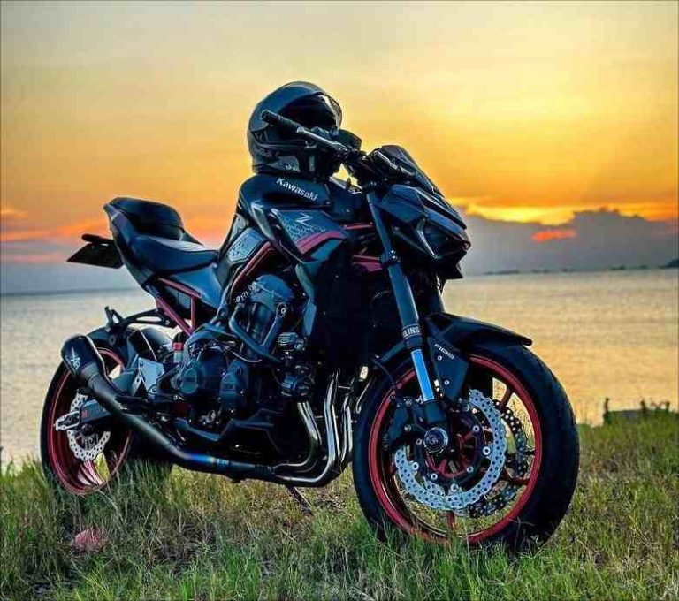 beginner-friendly Four-stroke motorcycle